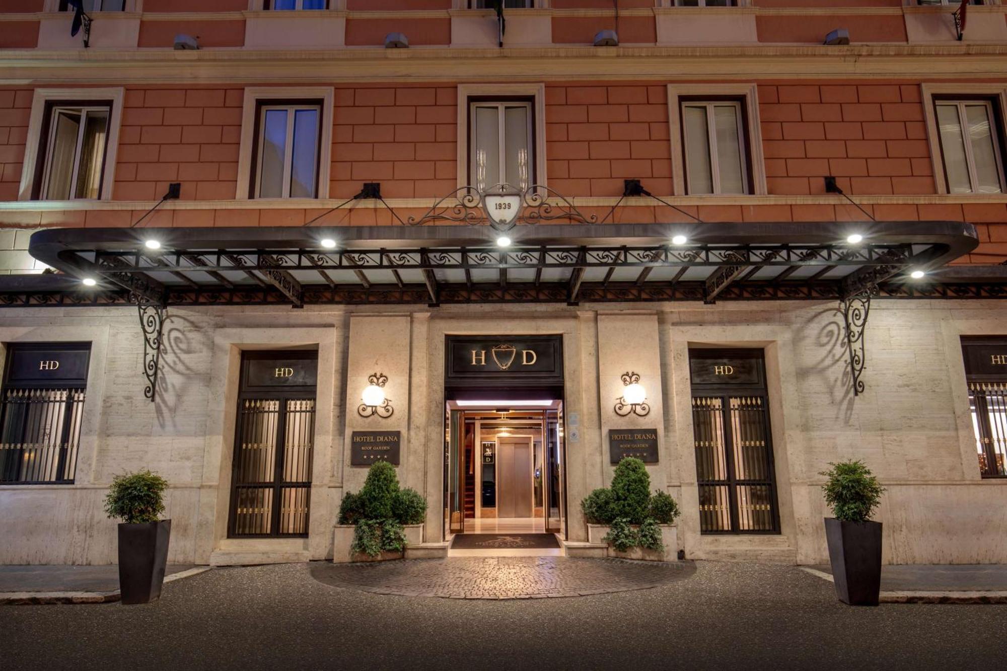 Hotel Diana Roof Garden — Photos 2